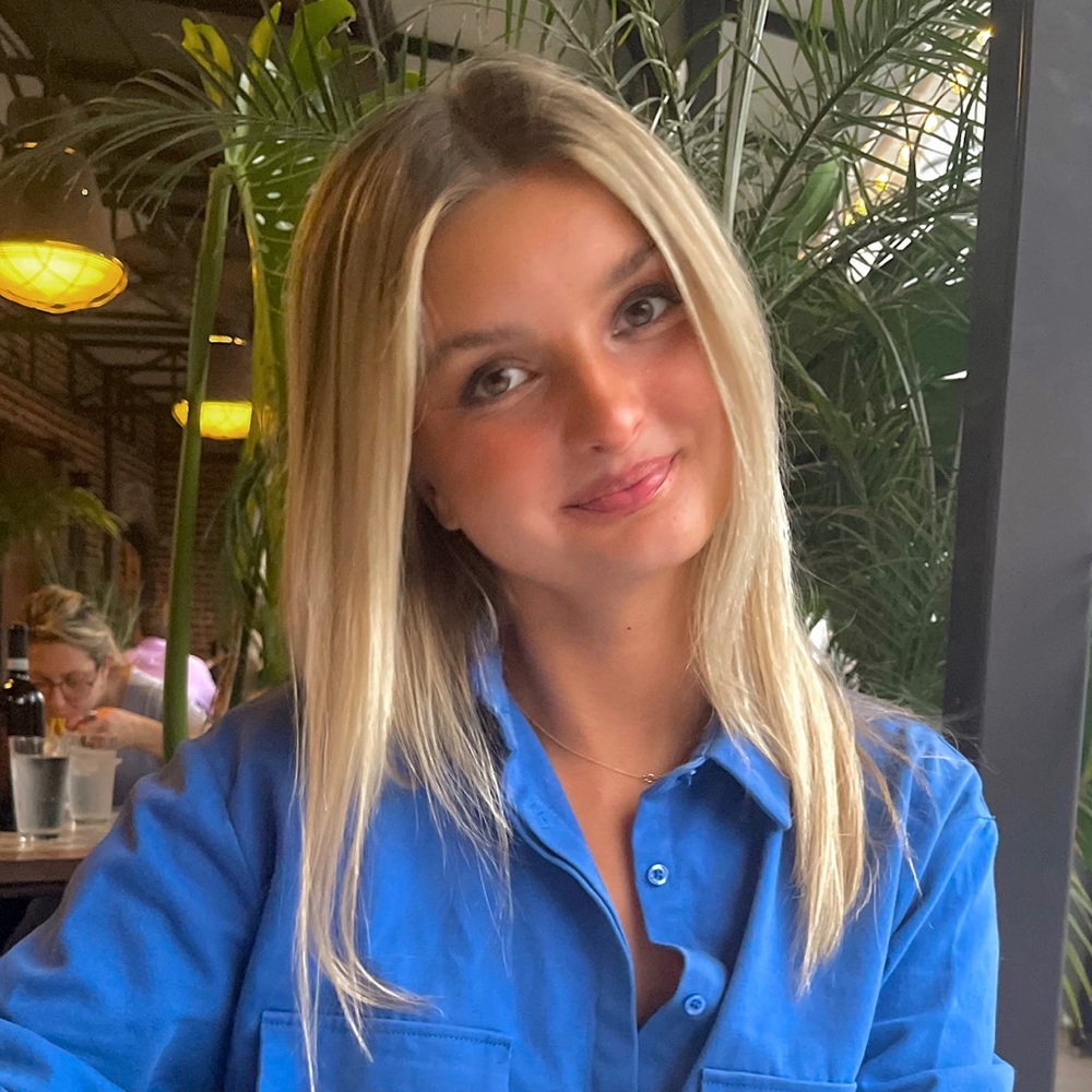 Meet your Posher, Caroline